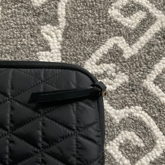 KATE SPADE Laptop Case Black Quilted - Picture 4 of 4